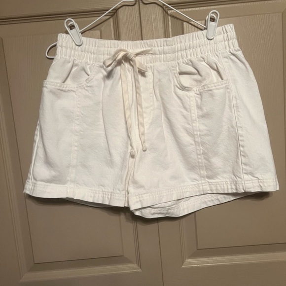 Universal Thread Pants - Universal Thread Women's Cream Drawstring Cargo Shorts